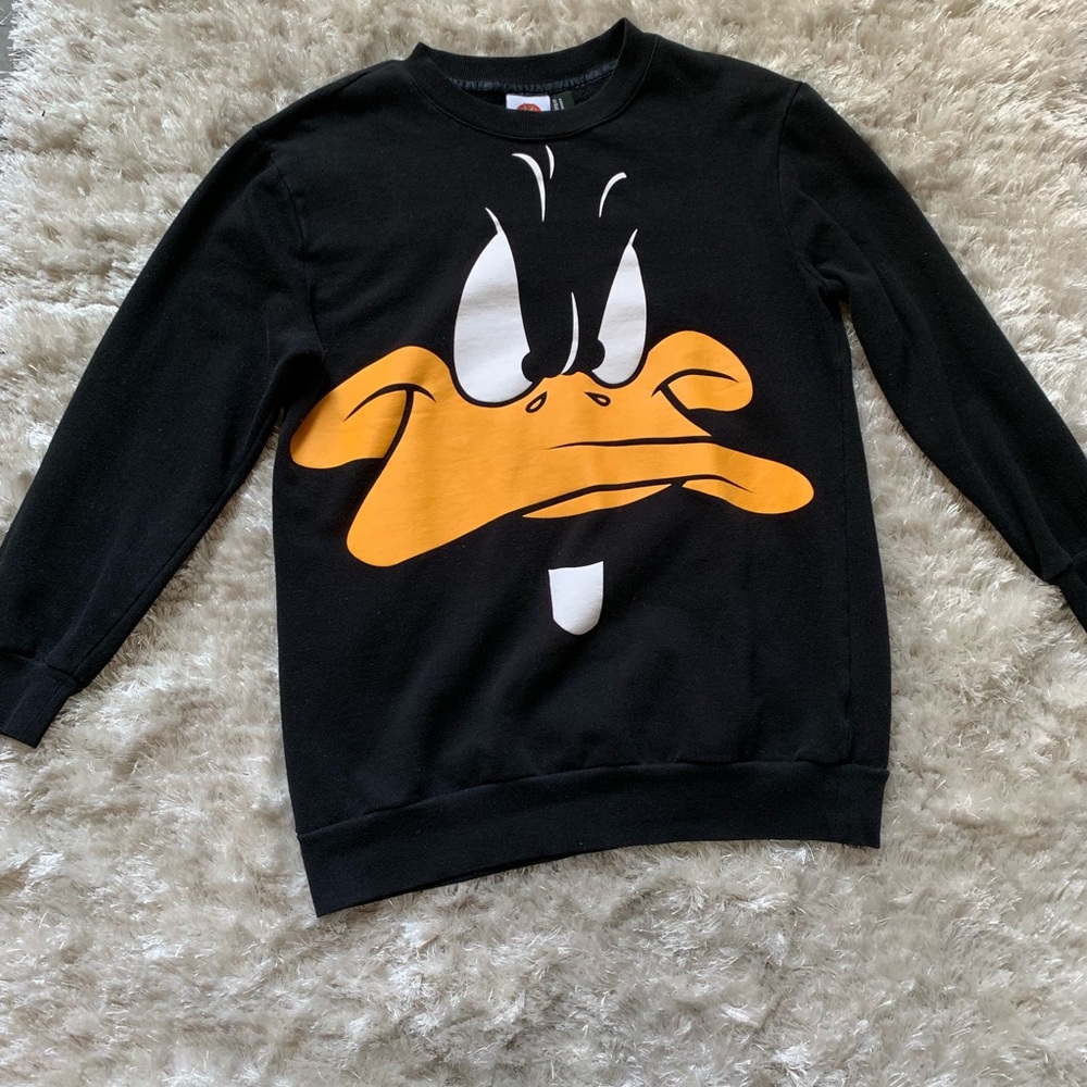 Crew neck Daffy Duck sweater